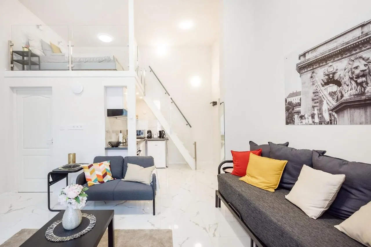 Seventh Heaven 3 Apartment Budapest Hungary